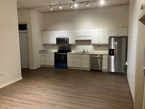 111 N Spring St in Tupelo, MS - Building Photo - Building Photo