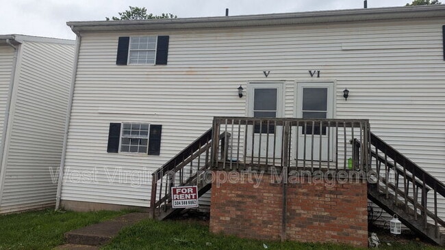 property at 5 James Preston Ct
