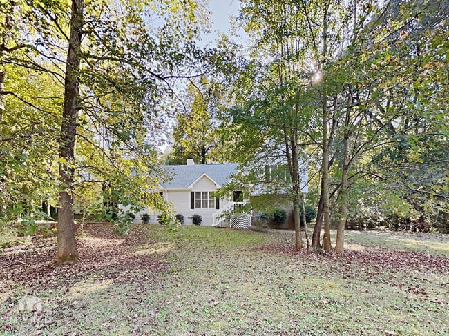 property at 1427 Hillside Pl SE