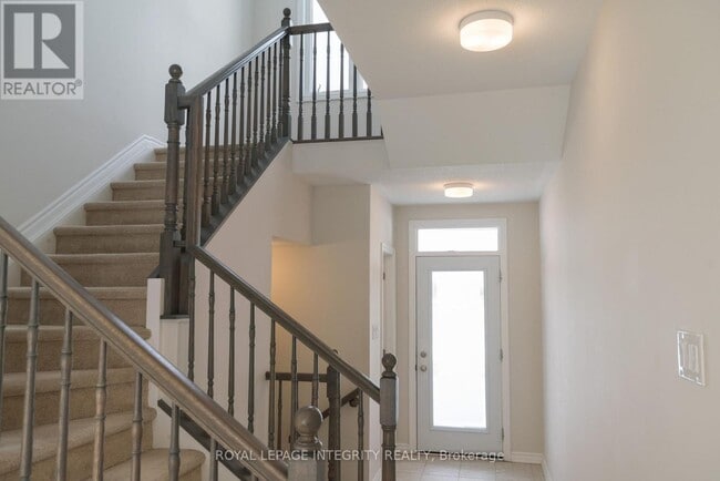 540 Culdaff Rd in Ottawa, ON - Building Photo - Building Photo