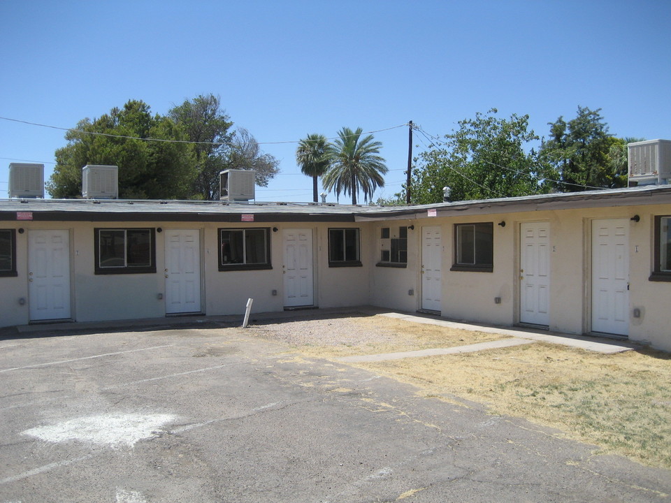 1812 N 35th Ave in Phoenix, AZ - Building Photo