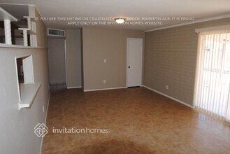 4435 N 56th Dr in Phoenix, AZ - Foto de edificio - Building Photo