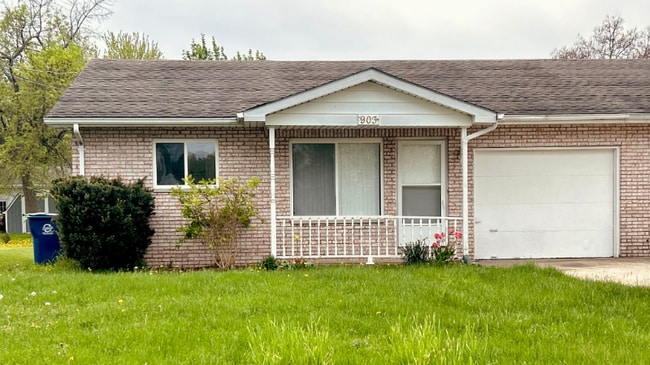 903 Doro Ln in Saginaw, MI - Foto de edificio - Building Photo