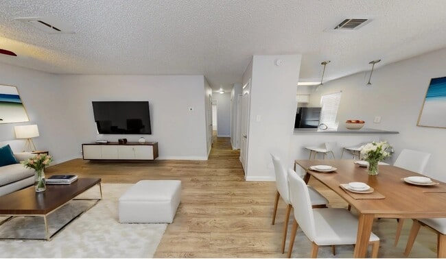 2101 W Anderson Ln., Unit 327