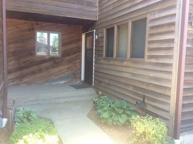 property at 1573 Prairie Ave
