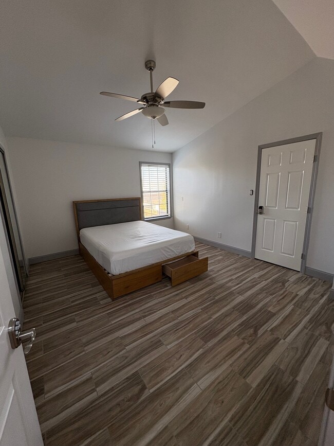 105 Braun St in Del Rio, TX - Building Photo - Building Photo