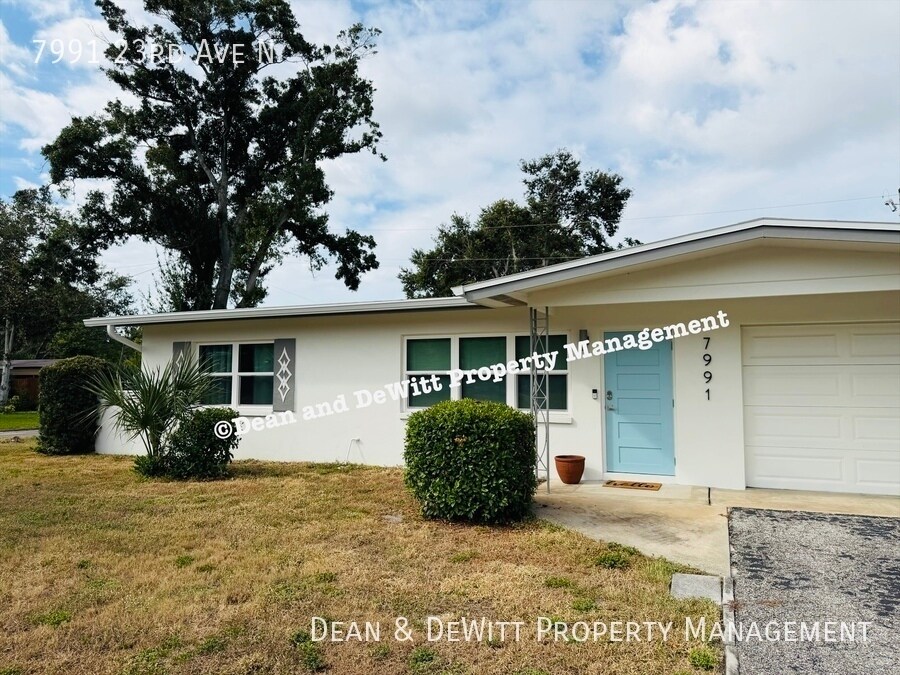 7991 23rd Ave N in St. Petersburg, FL - Building Photo
