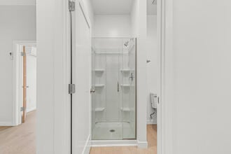 1144 S Wooster St, Unit 1 in Los Angeles, CA - Building Photo - Building Photo