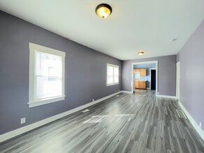 904 E 5th Ave in Hutchinson, KS - Building Photo - Building Photo