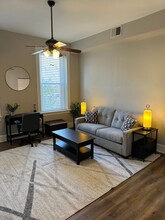 1628 N Calvert St in Baltimore, MD - Building Photo - Building Photo