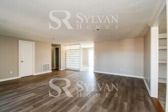 1465 Gifford Ave in Orange Park, FL - Building Photo - Building Photo