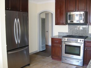 3542 Kelton Ave in Los Angeles, CA - Building Photo - Building Photo