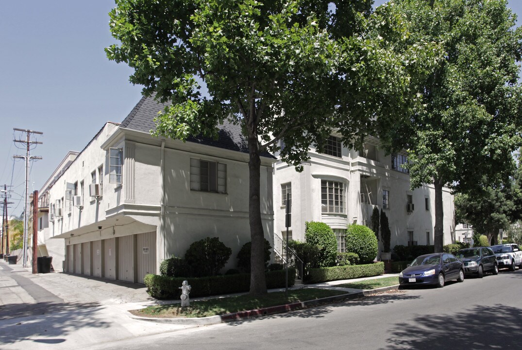 153 Spalding Dr in Beverly Hills, CA - Building Photo