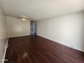 1552 Colony Park Dr in Johnson City, TN - Building Photo - Building Photo