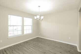 13517 Ashford Wood Ct E in Jacksonville, FL - Building Photo - Building Photo