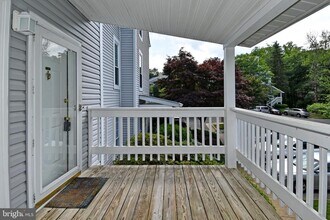 12040 Cardamom Dr in Woodbridge, VA - Building Photo - Building Photo