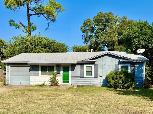 1804 England Rd in Arlington, TX - Building Photo