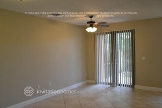 3720 SW 69th Ave in Miami, FL - Foto de edificio - Building Photo