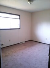 8415 E Gilbert St in Wichita, KS - Building Photo - Building Photo