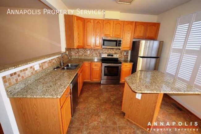 828 Stonehurst Ct in Annapolis, MD - Building Photo - Building Photo