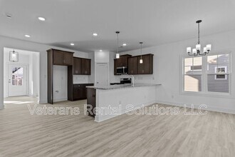 136 Bourbon St in Raeford, NC - Building Photo - Building Photo