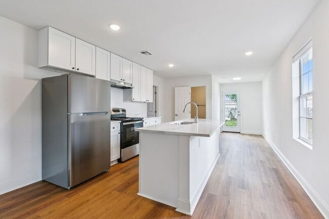 2322 St Andrew St in New Orleans, LA - Foto de edificio - Building Photo
