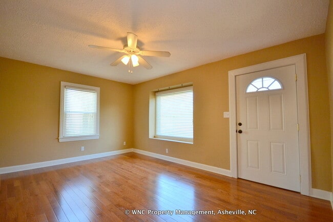 17 Morris St in Asheville, NC - Building Photo - Building Photo