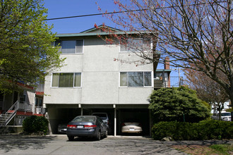 5701 17th Ave NW in Seattle, WA - Building Photo - Building Photo