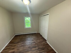 46 Coldenham Rd in Walden, NY - Building Photo - Building Photo