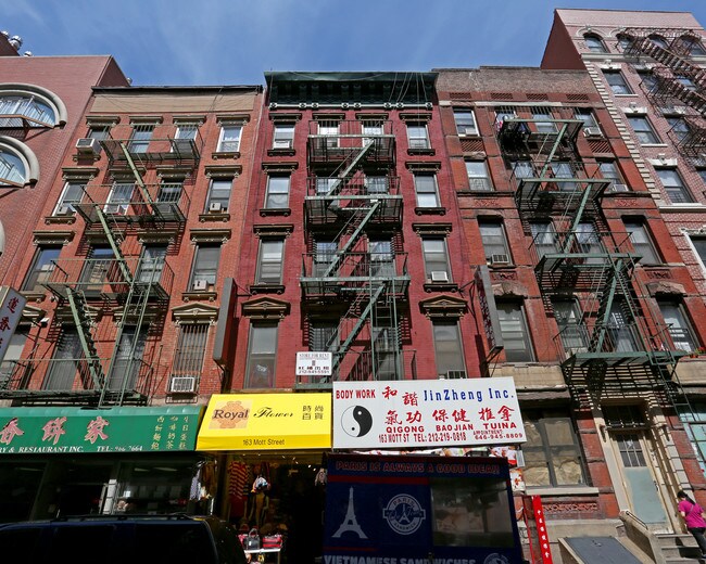 163 Mott St in New York, NY - Foto de edificio - Building Photo