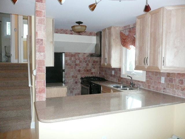 property at 62 Lakeview Ter