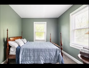 Room in House on Morgantown Rd in Burlington, NC - Foto de edificio - Building Photo