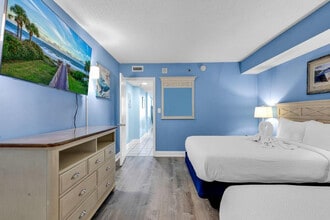 647 N Creekside Dr in Murrells Inlet, SC - Building Photo - Building Photo