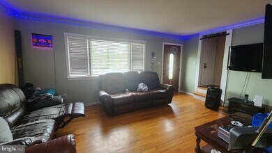 804 Carpenter St in Glassboro, NJ - Building Photo - Building Photo