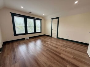 130 Hubinger St in New Haven, CT - Building Photo - Building Photo
