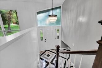 1001 Oak Ln in Algonquin, IL - Building Photo - Building Photo