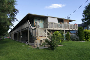 Country Club Condominiums in Lakewood, CO - Building Photo - Building Photo