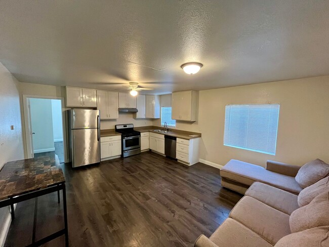 property at 719 35th St