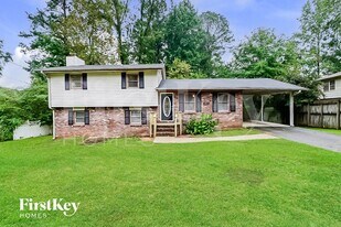 6153 Continental Cir in Morrow, GA - Building Photo