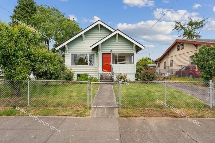 1635 N Alberta St in Portland, OR - Building Photo