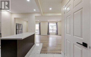 86 Carleton Pl in Brampton, ON - Building Photo - Building Photo