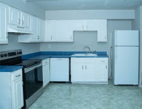 12823 High Star Dr in Houston, TX - Building Photo - Building Photo