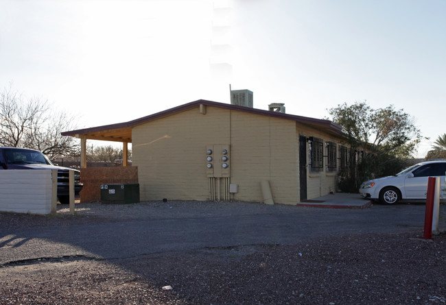 5748-5758 S Park Ave in Tucson, AZ - Building Photo - Building Photo