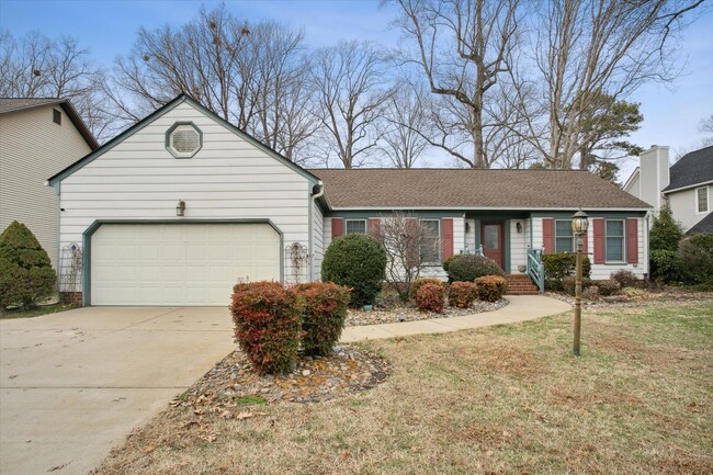 property at 8 Sugarberry Run