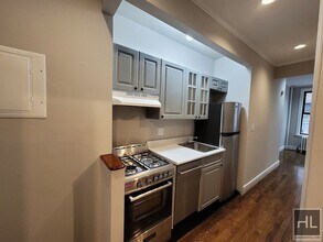 Amazing 3 Bedroom Apartment In Gramercy Pa in New York, NY - Building Photo - Building Photo