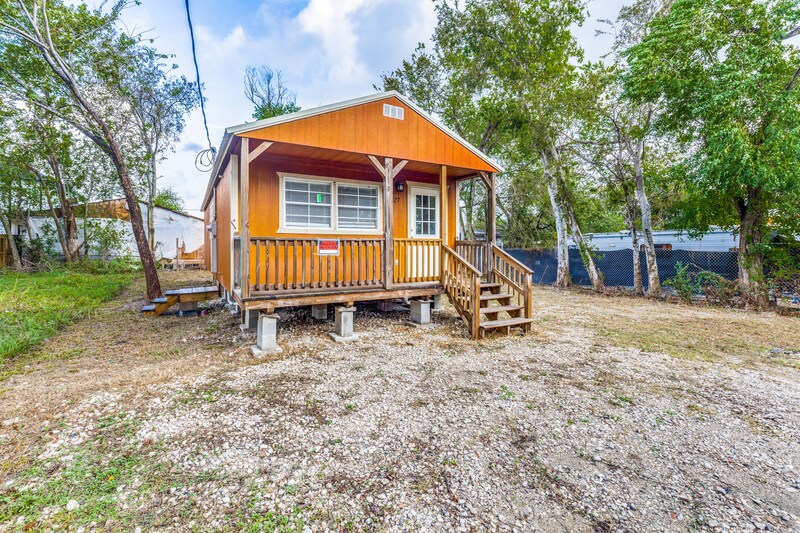 427 Pennsylvania St in Houston, TX - Building Photo