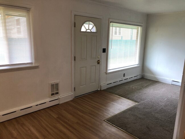 703 S 9th Ave, Unit 3 in Yakima, WA - Building Photo - Building Photo