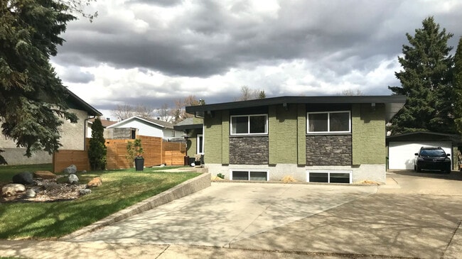 property at 9 Morgan Crescent