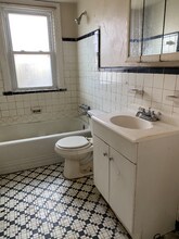 800 Rolwes Ave in Ferguson, MO - Building Photo - Building Photo