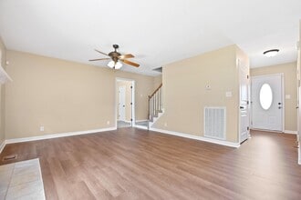 1350 Francesca Drive in Clarksville, TN - Building Photo - Building Photo